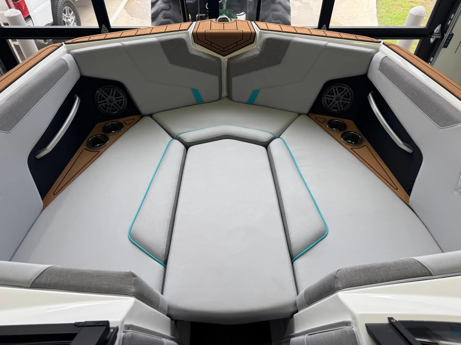 2026-nautique-gs24-124948-image17
