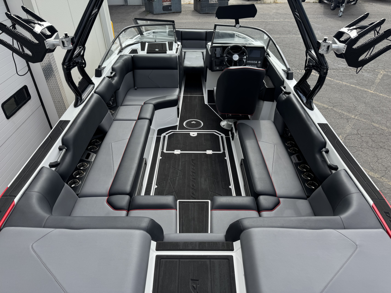 2026 MOOMBA Tykon 450