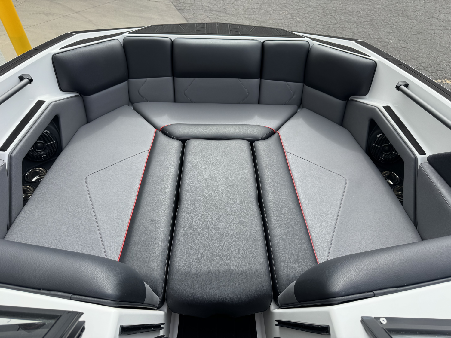 2026 MOOMBA Tykon 450