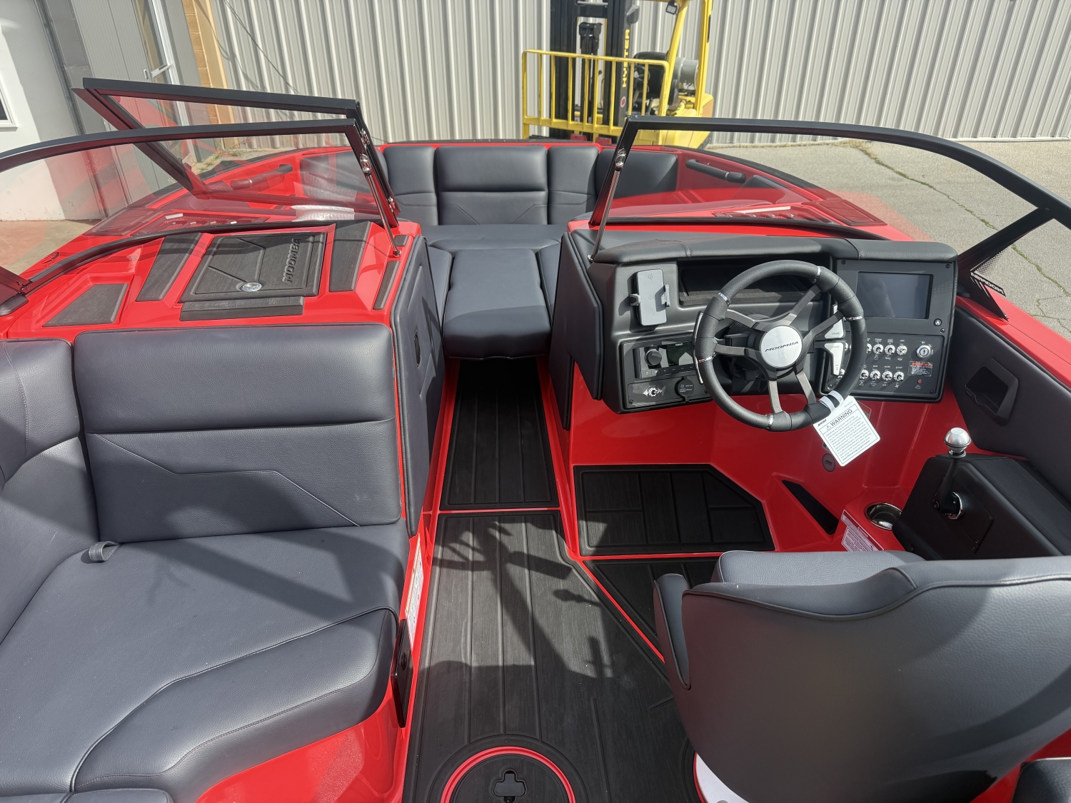 2025 MOOMBA Max