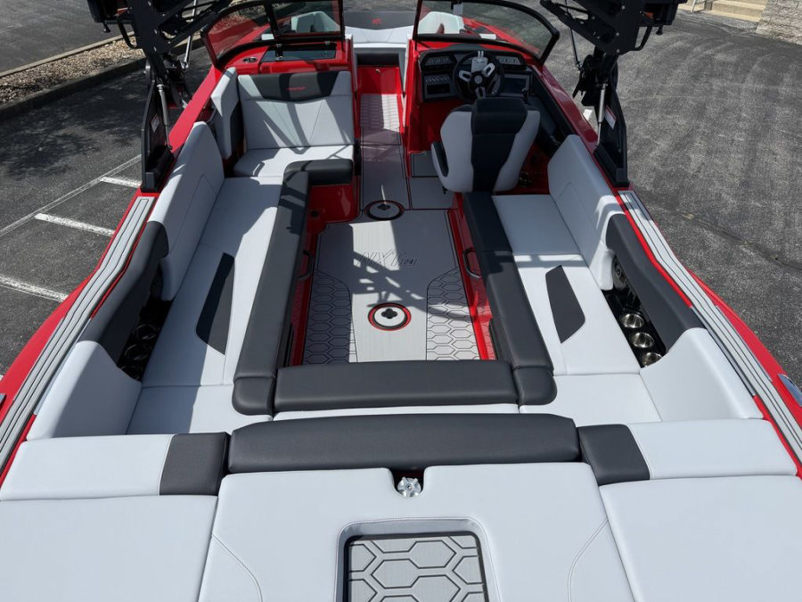 2025-mastercraft-nxt24-125043-image12