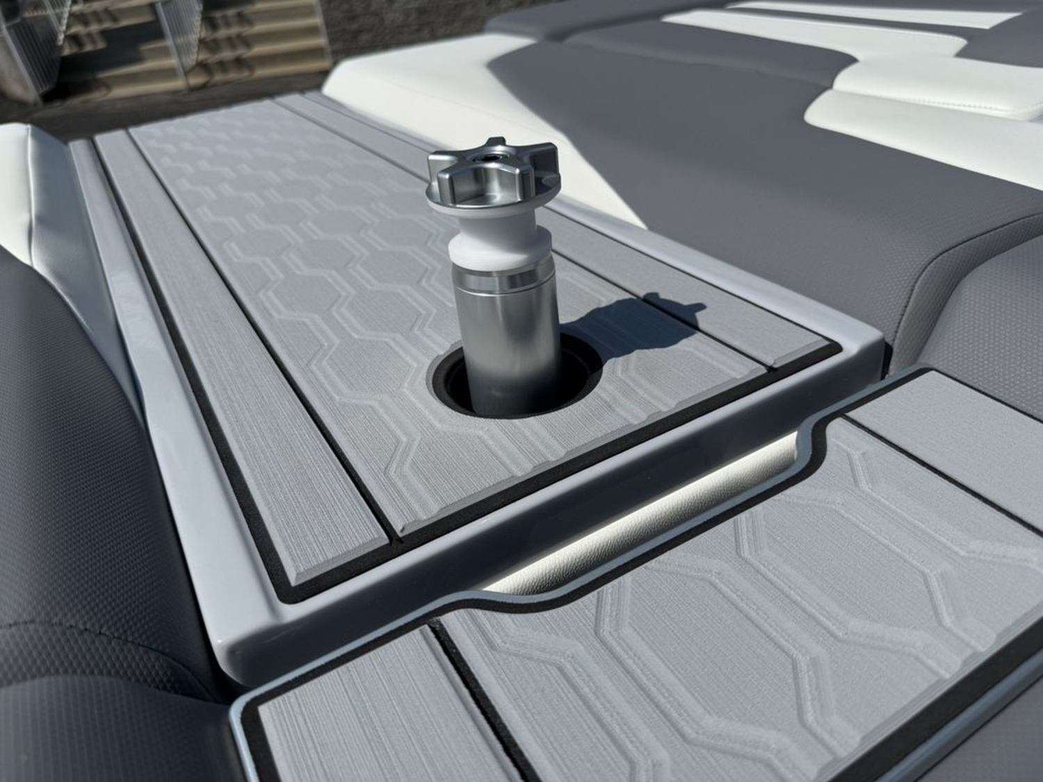 2026 Mastercraft XT22
