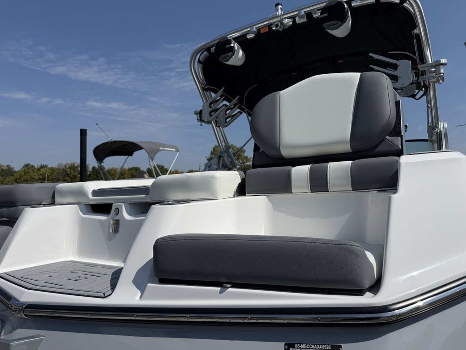 2026 Mastercraft XT22
