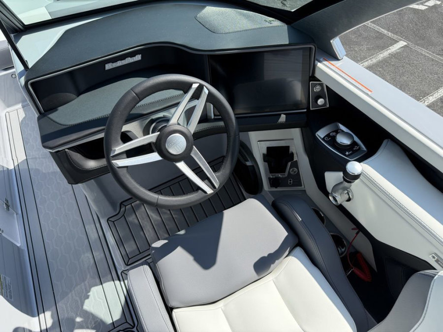 2026-mastercraft-xt22-125045-image7