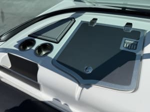 2019-mastercraft-xt22-125048-image10