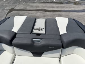 2019-mastercraft-xt22-125048-image18