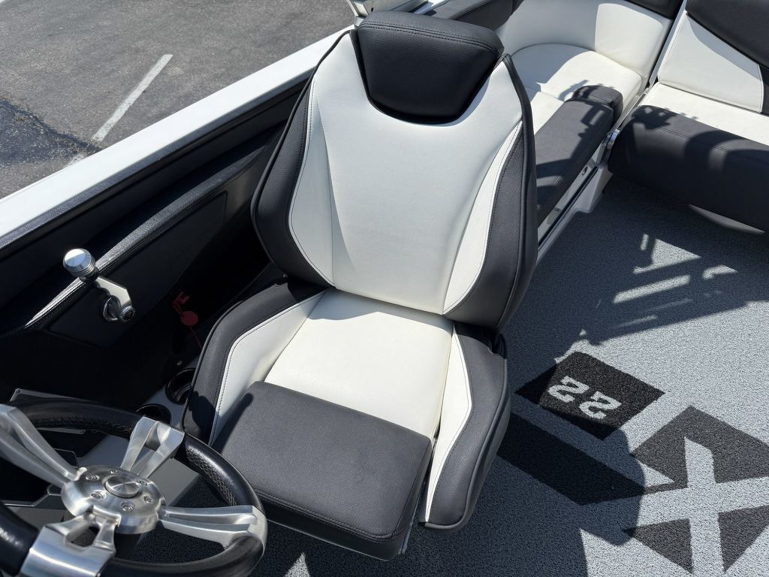 2019 Mastercraft XT22