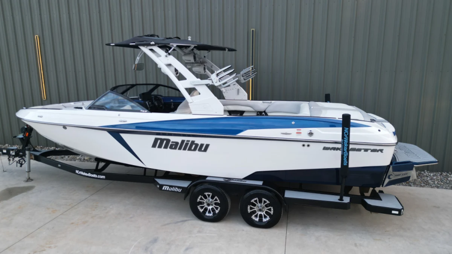 2017 Malibu Boats Wakesetter 25 LSV for sale in Broadway, North Carolina