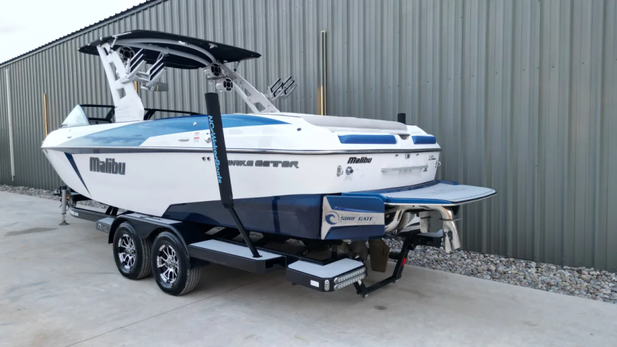 2017 Malibu Boats Wakesetter 25 LSV for sale in Broadway, North Carolina