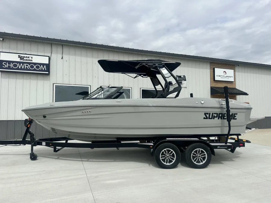 2024 Supreme Boats S220 for sale in Madison, South Dakota
