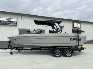 2024 Supreme Boats S220 for sale in Madison, South Dakota