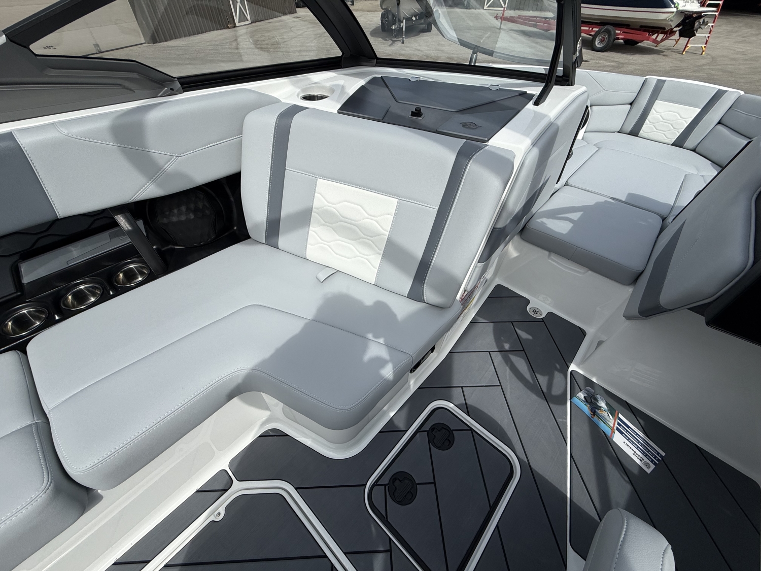2026 Malibu 23LSV