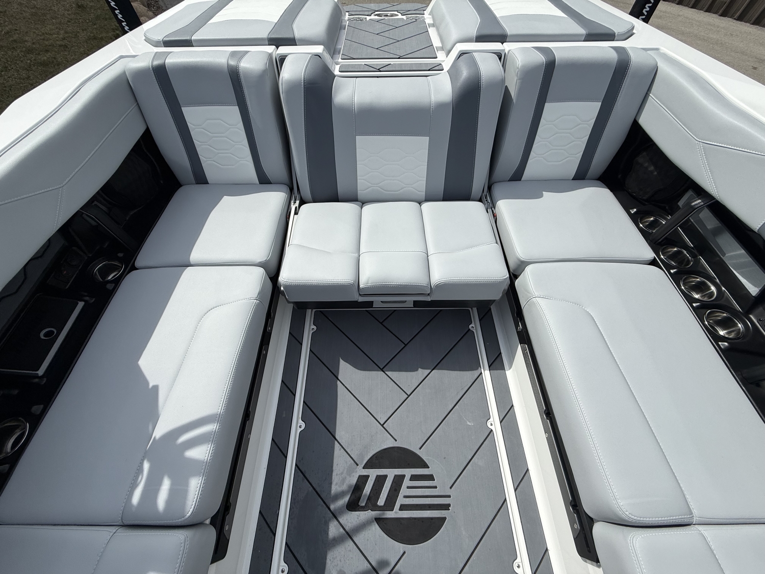2026 Malibu 23LSV