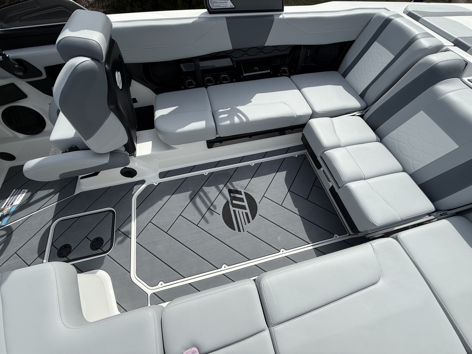 2026 Malibu 23LSV