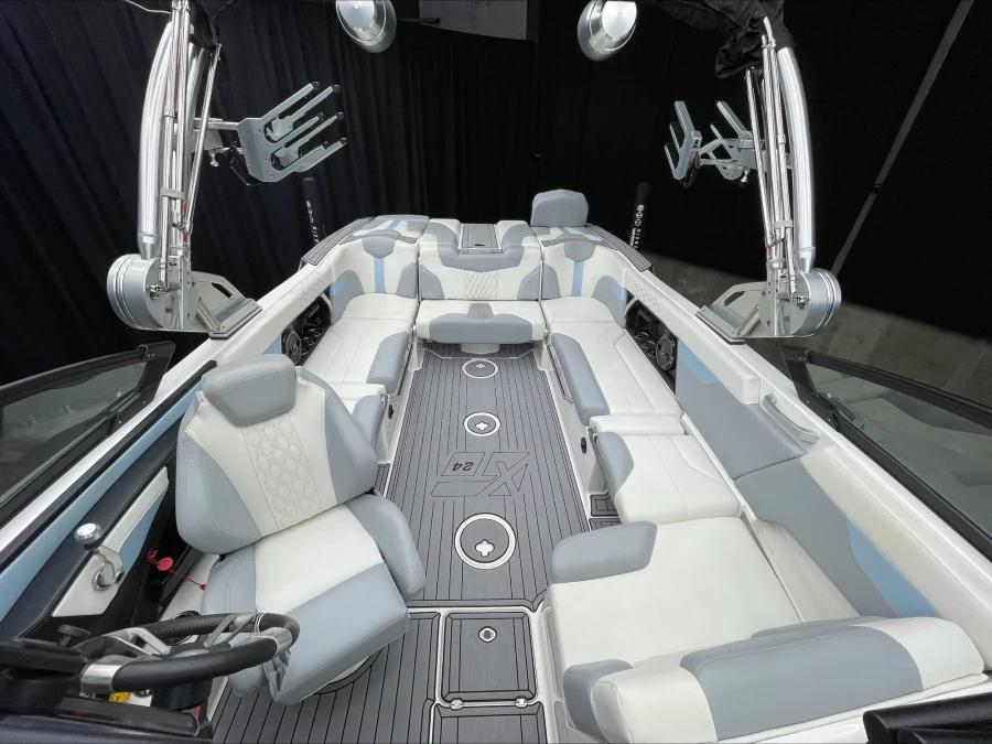 2022-mastercraft-xt24-127796-image13