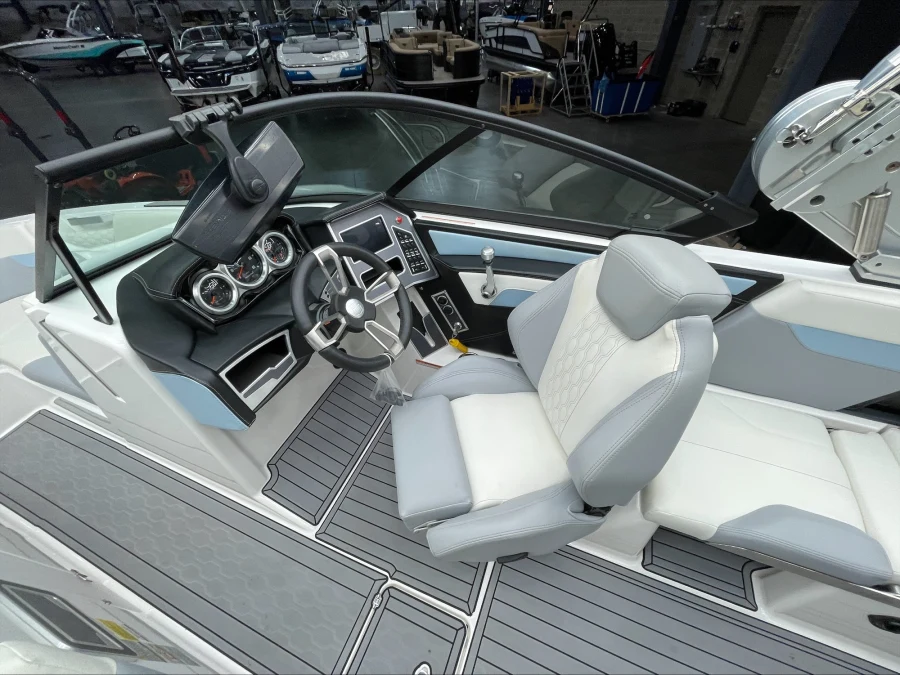 2022-mastercraft-xt24-127796-image14