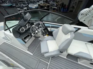 2022-mastercraft-xt24-127796-image14