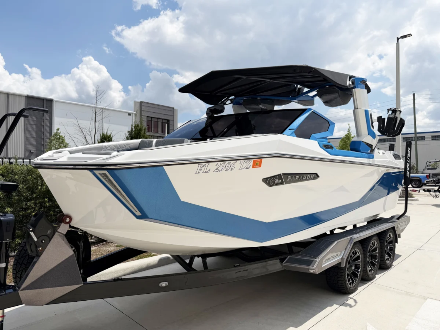 2025 Nautique P23
