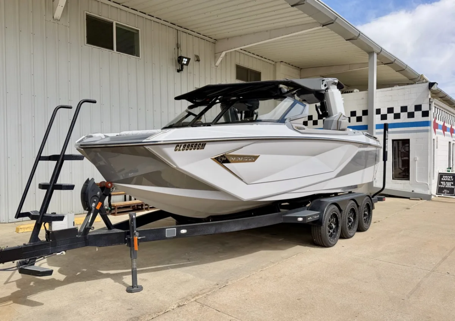 2021 Nautique Paragon 23