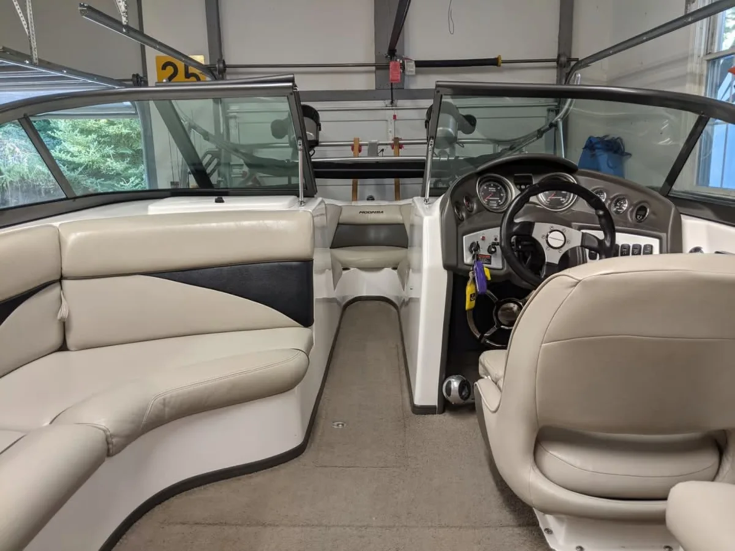 2010 Moomba Boats Outback V - New Engine