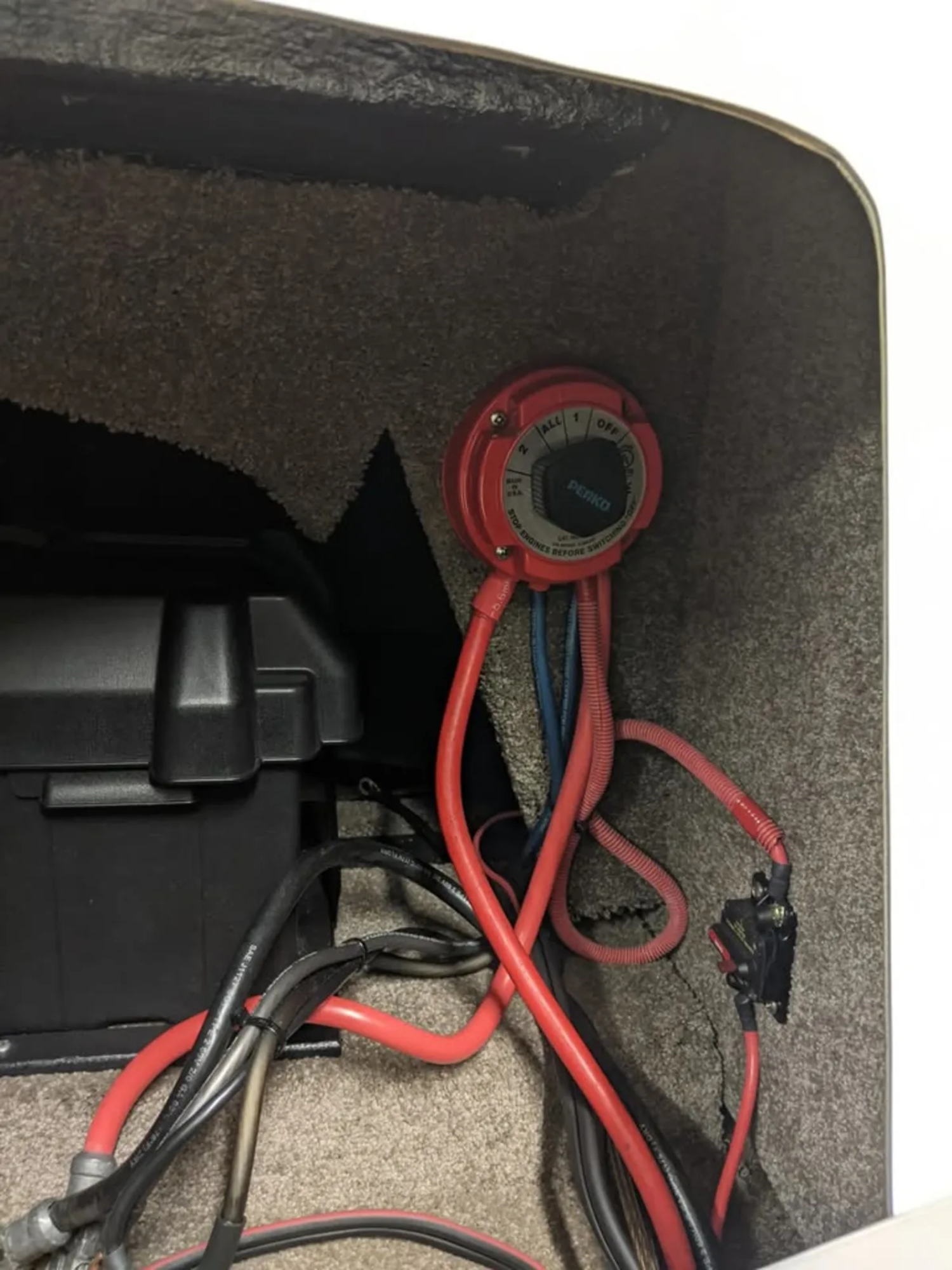 2010 Moomba Boats Outback V - New Engine