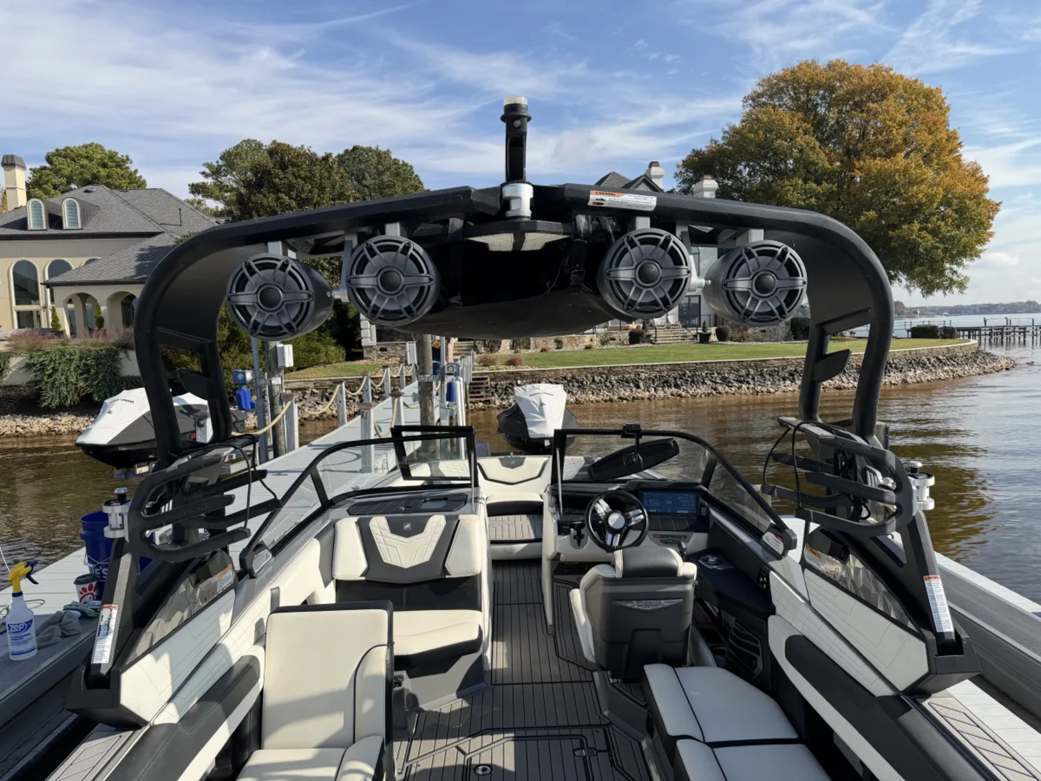 2021 Nautique G25 w Thruster!