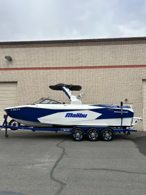 2023 Malibu Boats Wakesetter 26 LSV for sale in Phoenix, Arizona