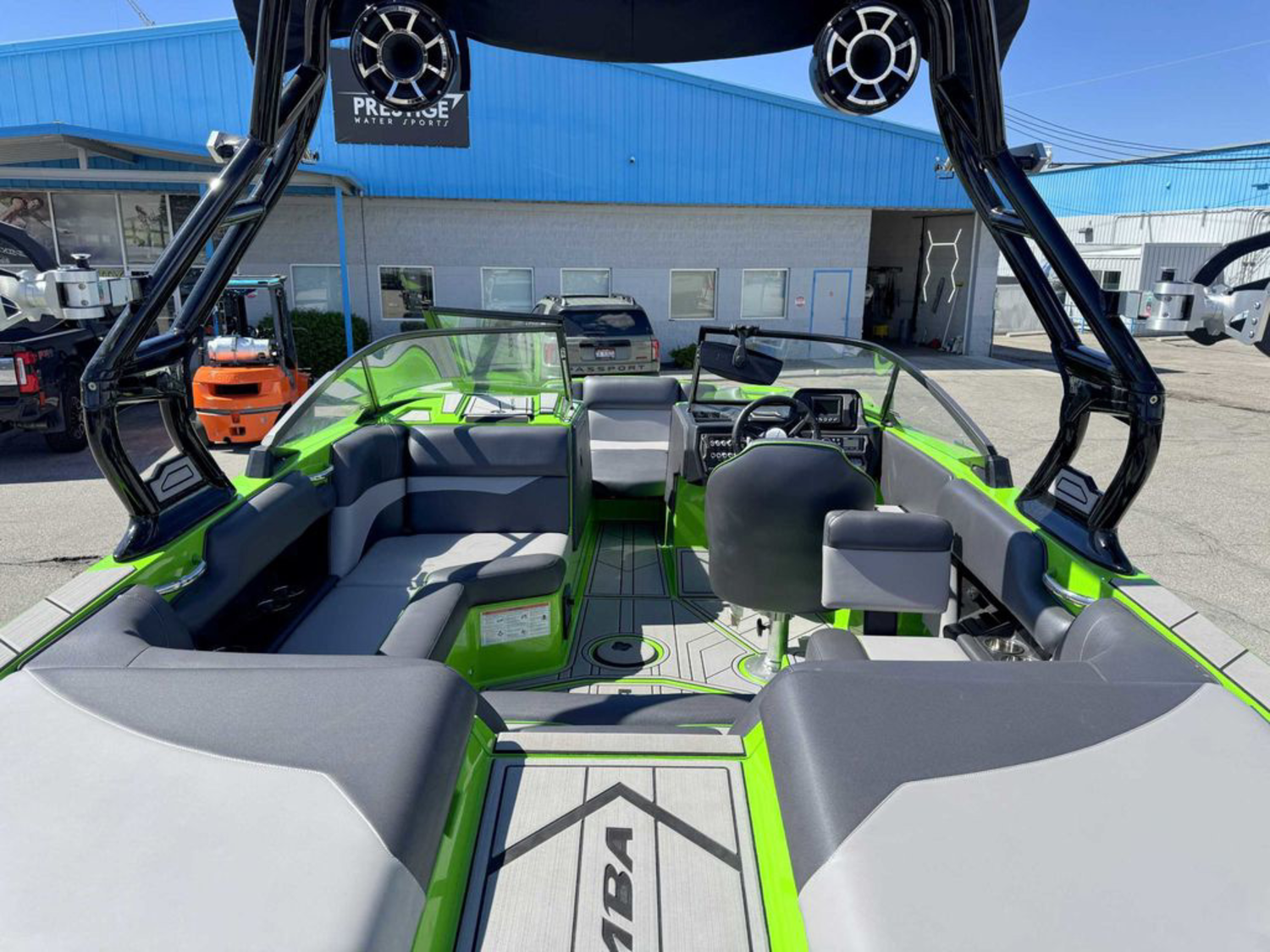 2021 MOOMBA Mondo