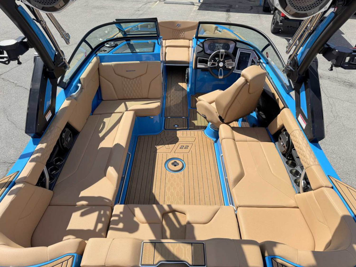 2022 Mastercraft XT22