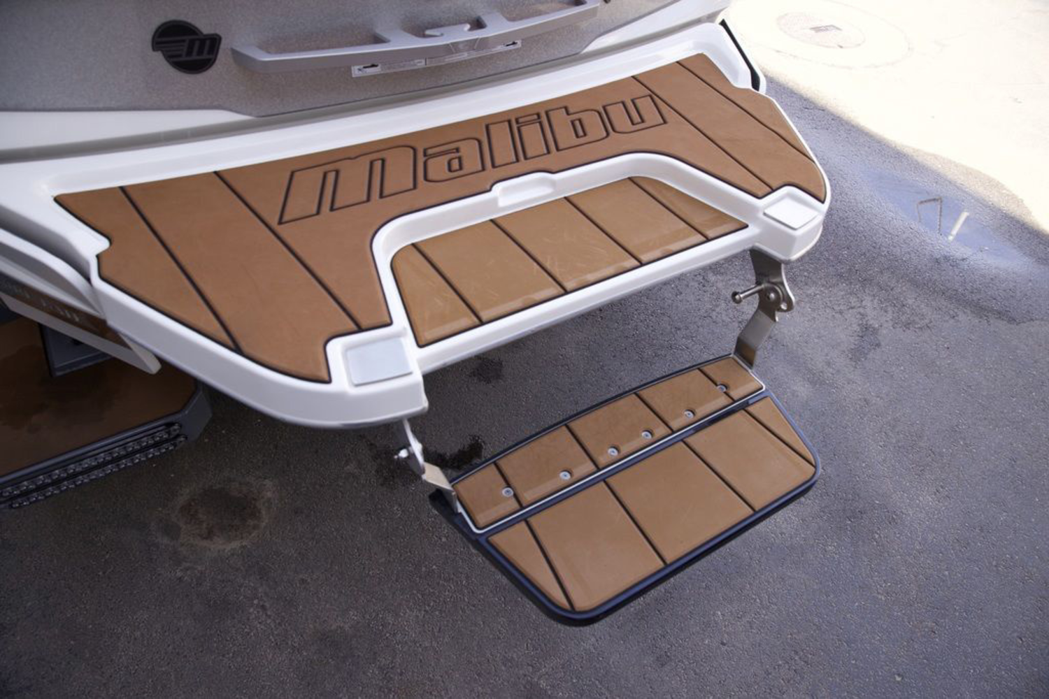 2022 Malibu Boats 23 LSV