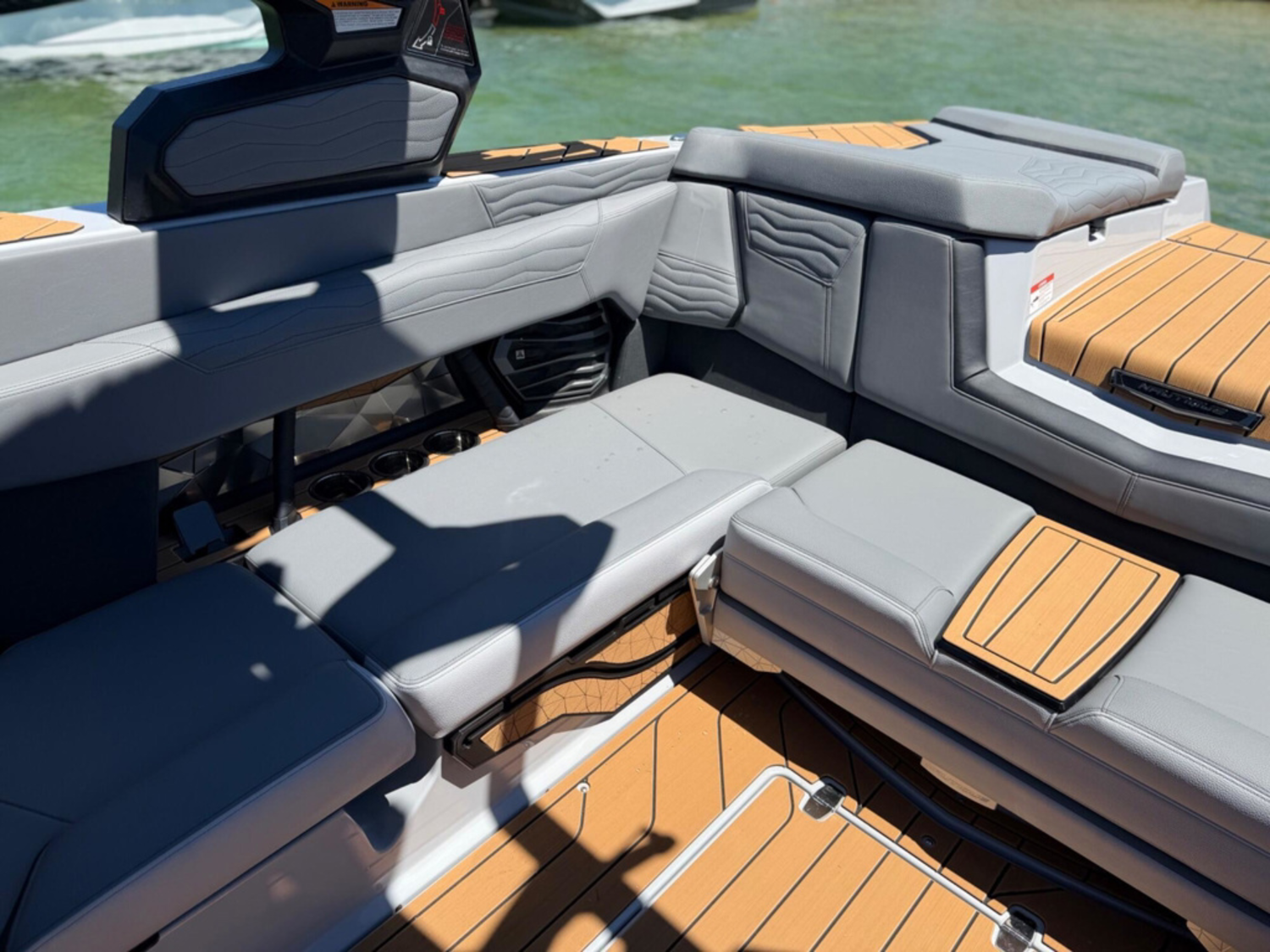 2026 Nautique G23
