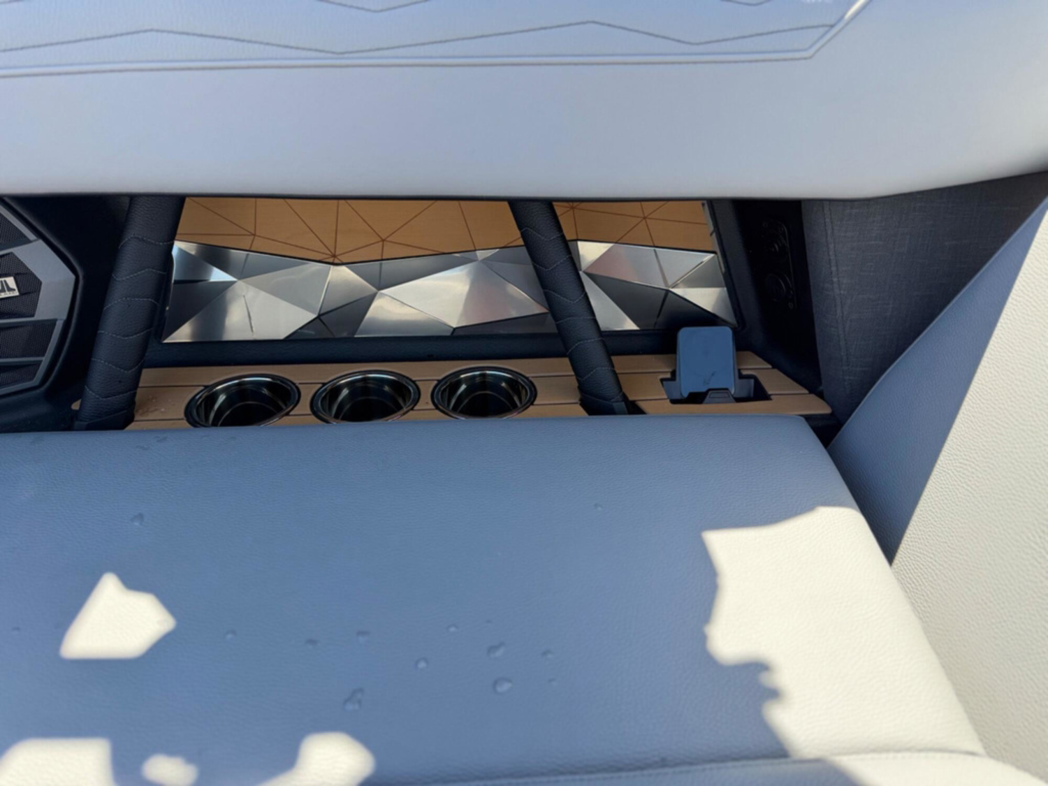 2026 Nautique G23