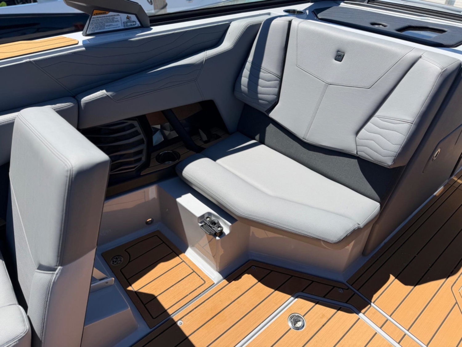 2026 Nautique G23