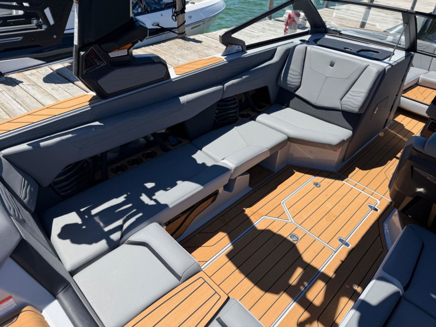2026 Nautique G23