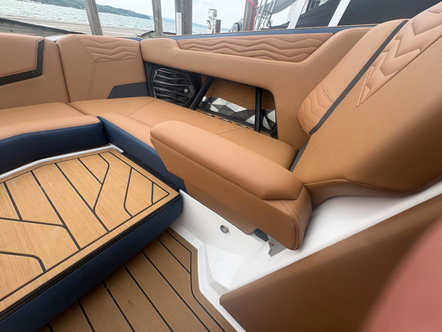 2026 Nautique G23