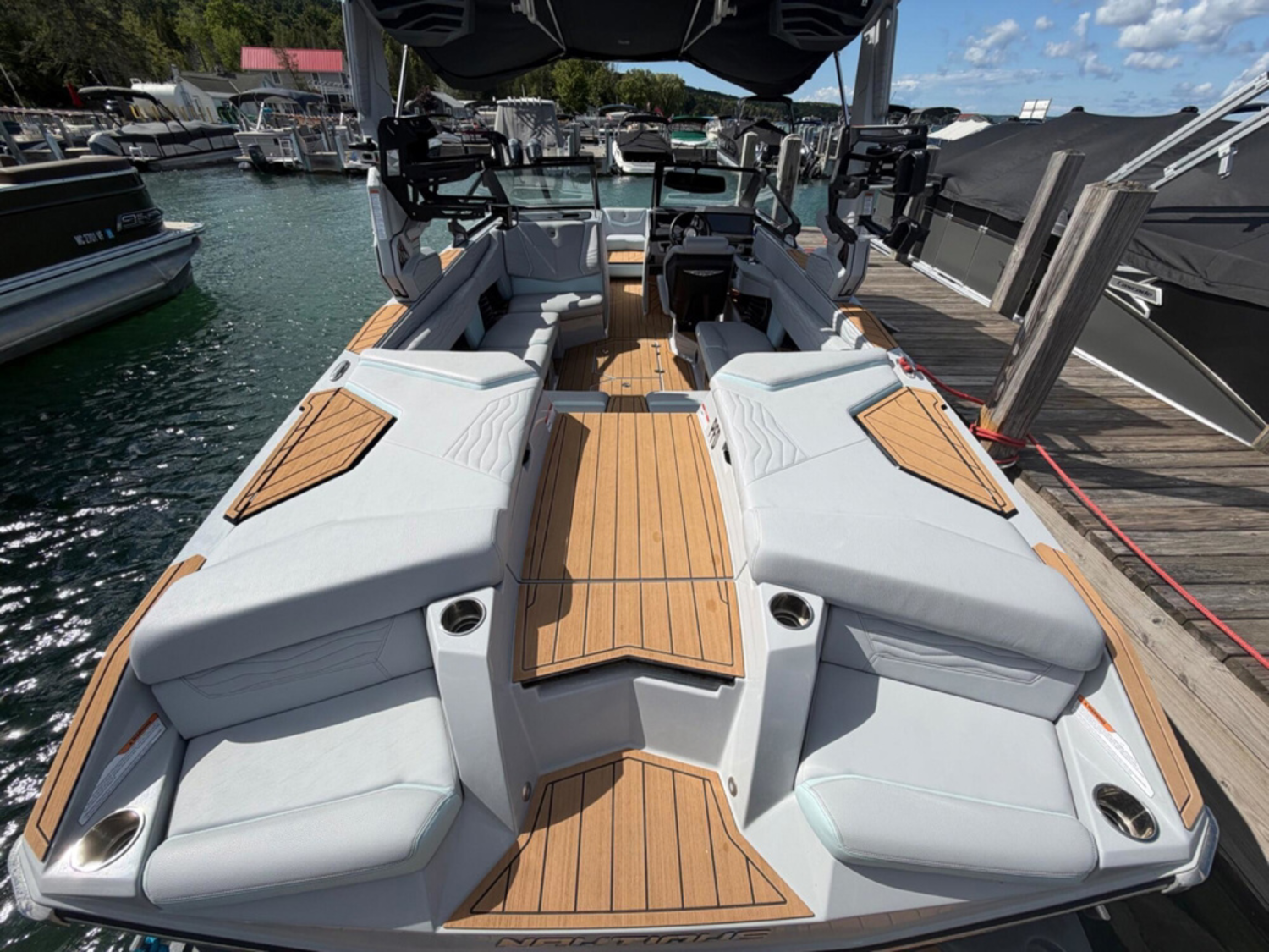 2026 Nautique G23