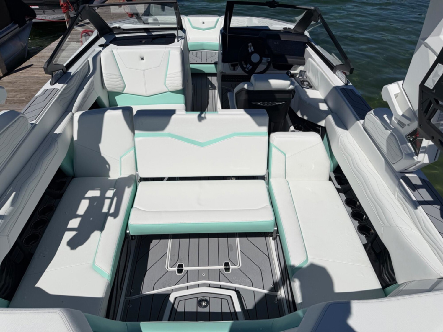 2026 Nautique G23