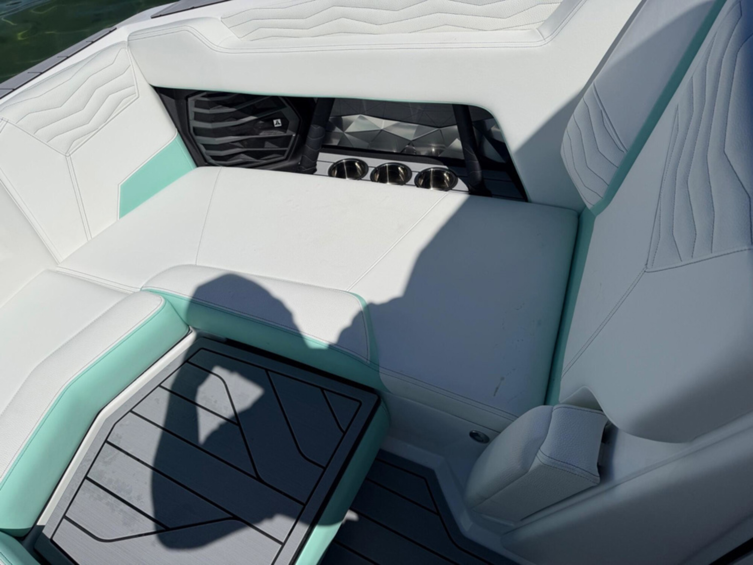 2026 Nautique G23