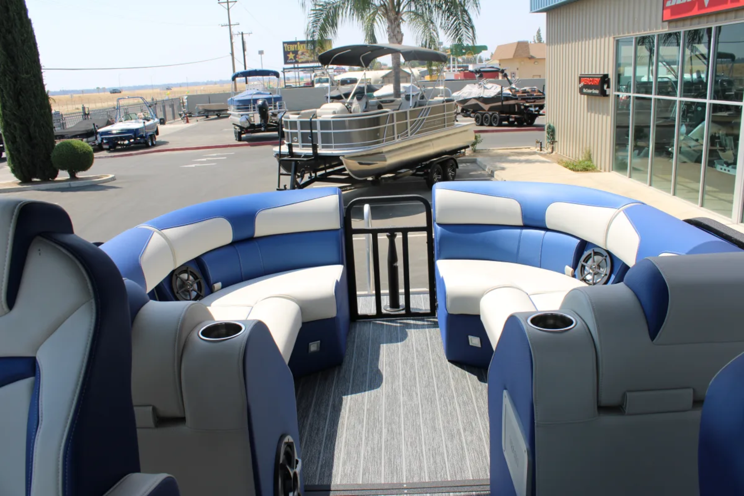 2024 Montera Surf Boss 25 CWDH