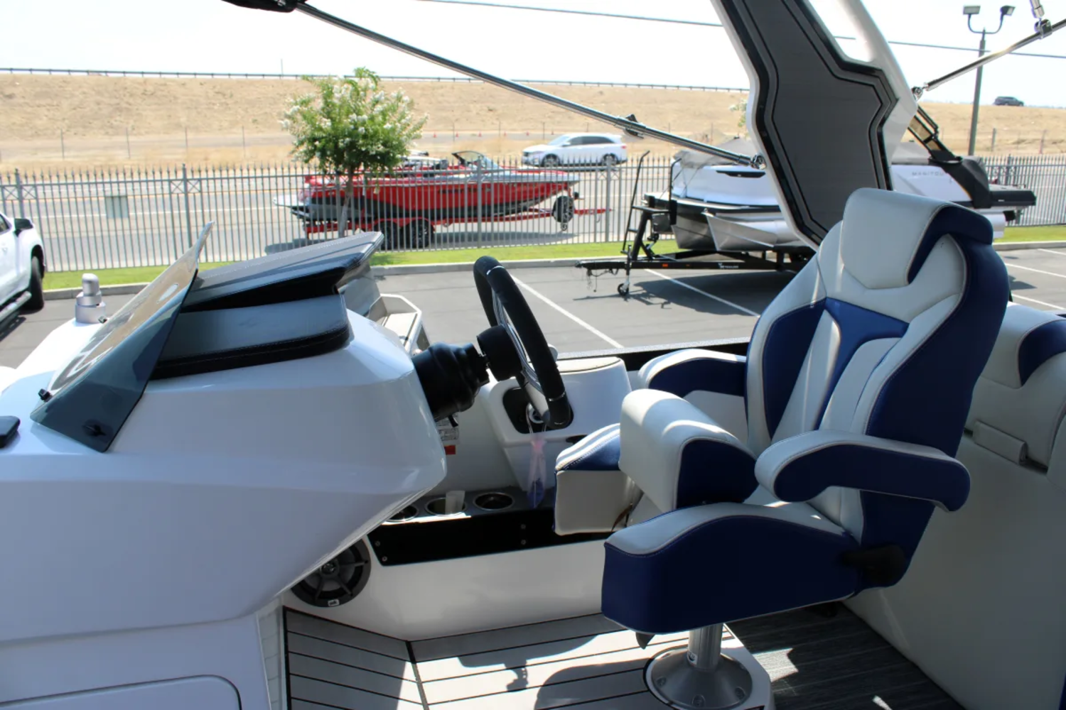 2024 Montera Surf Boss 25 CWDH