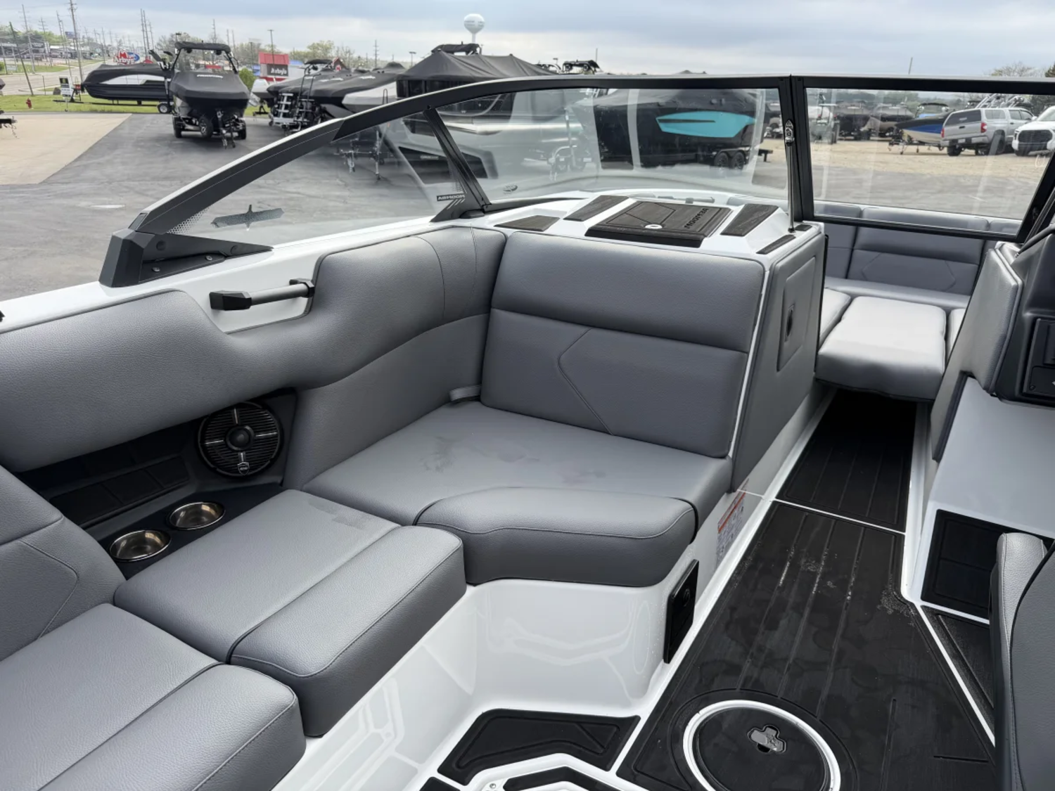 2026 MOOMBA TYKON PURE WHITE LOADED UP 