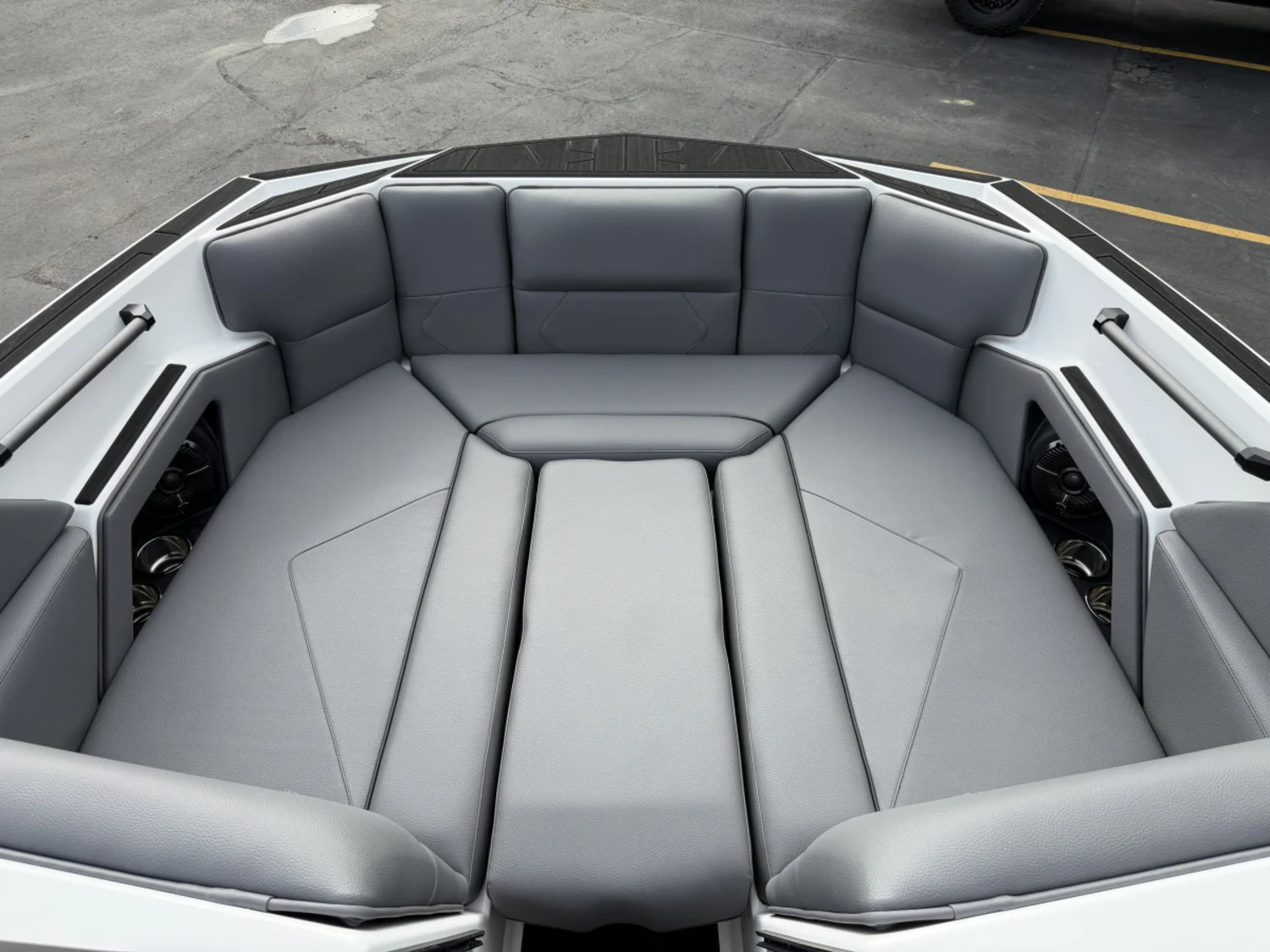 2026 MOOMBA TYKON PURE WHITE LOADED UP 