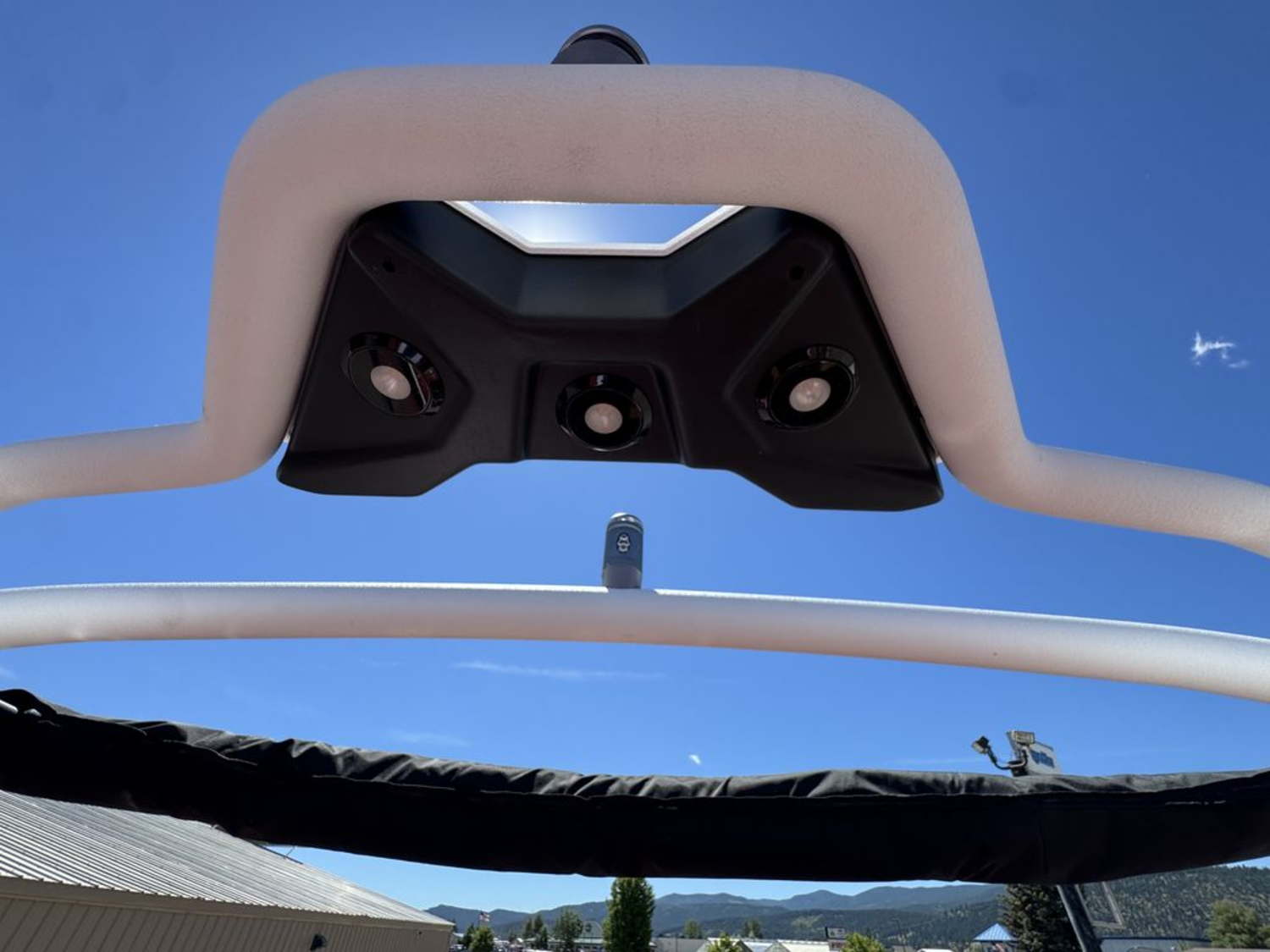 2026 Malibu Boats 25 LSV