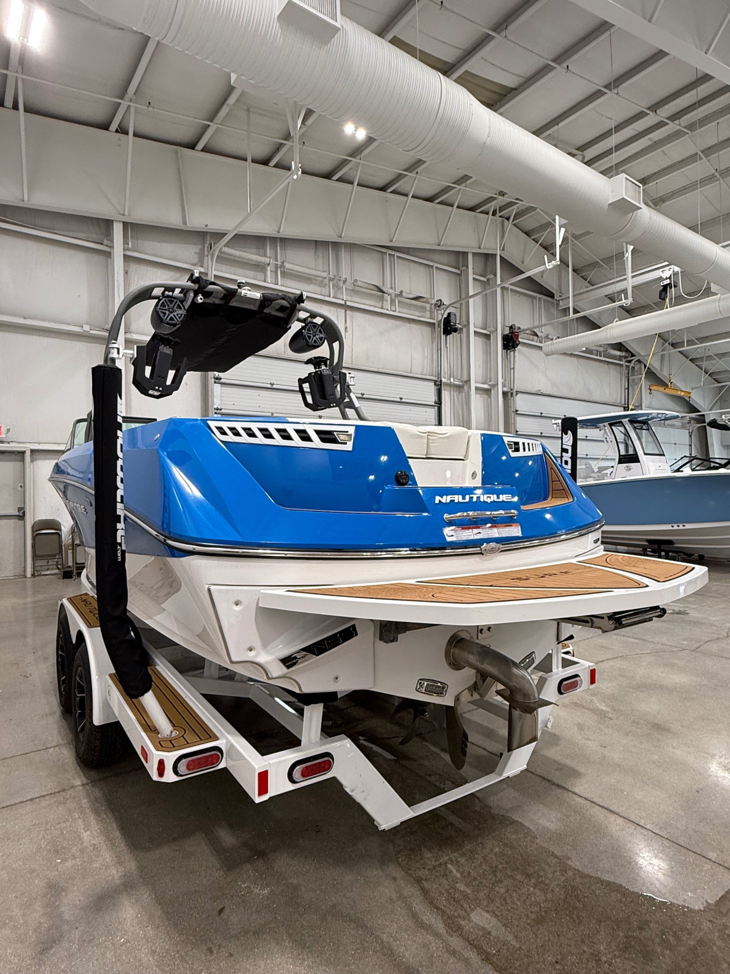 2019 SUPER AIR NAUTIQUE 230