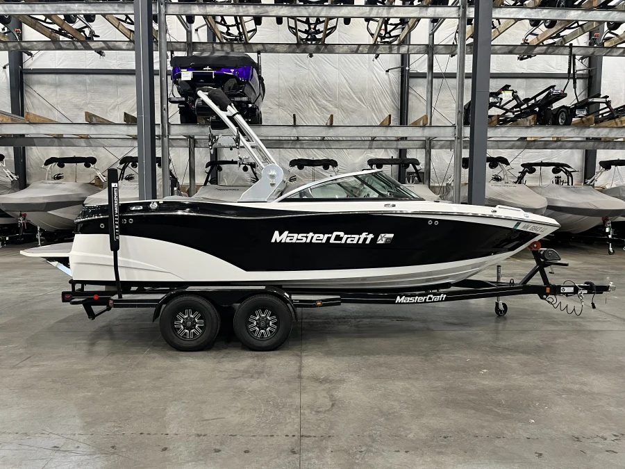 2018 Mastercraft Boats XT21 for sale in , 