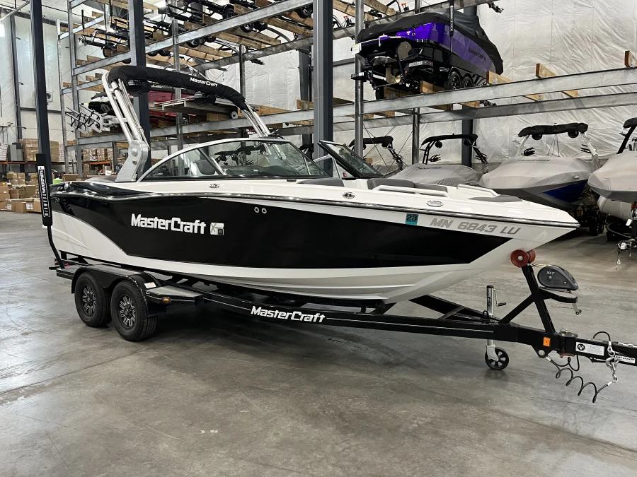 2018 Mastercraft Boats XT21 for sale in , 