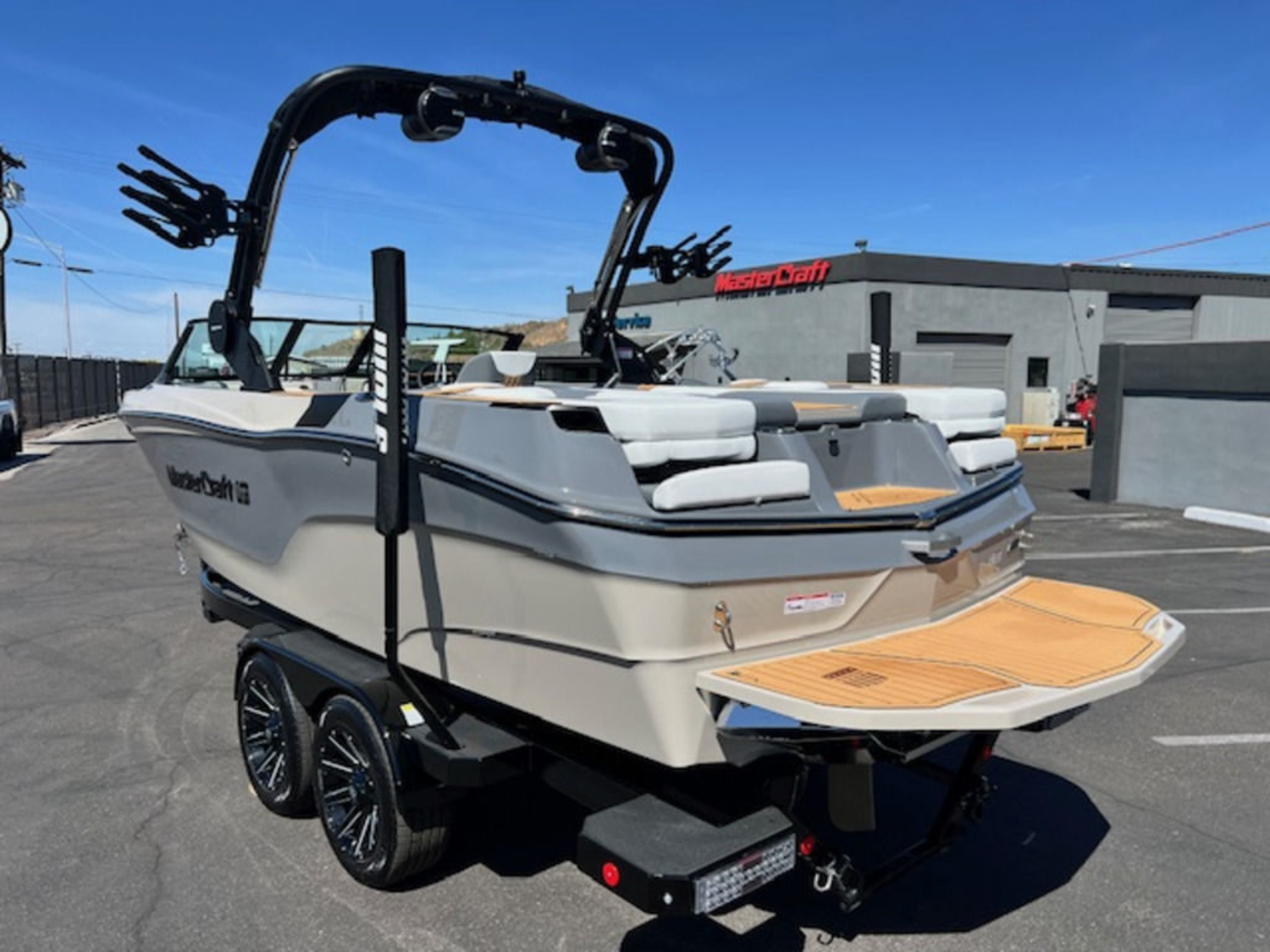 2026 Mastercraft XT23