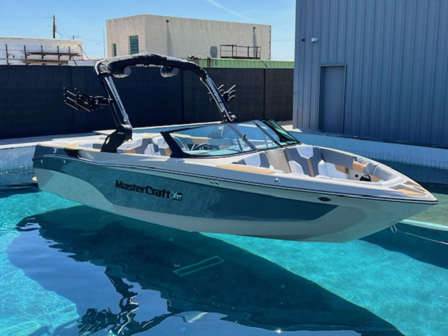 2026 Mastercraft XT23