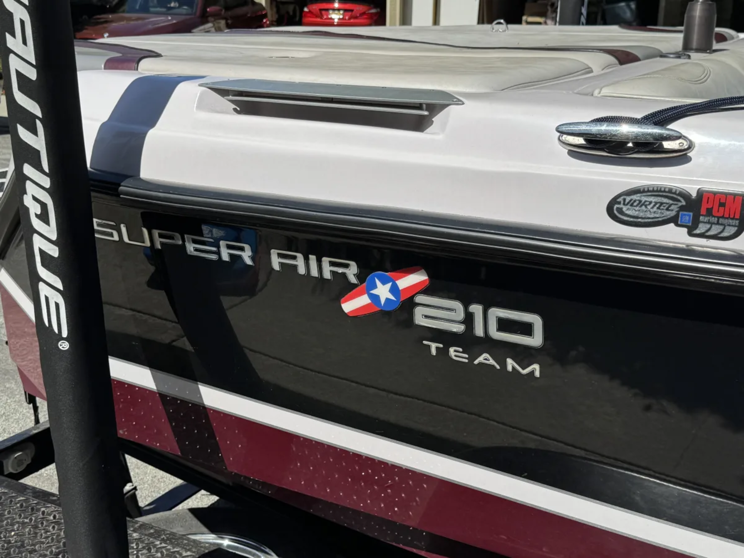 Nautique Boats Super Air Nautique 210