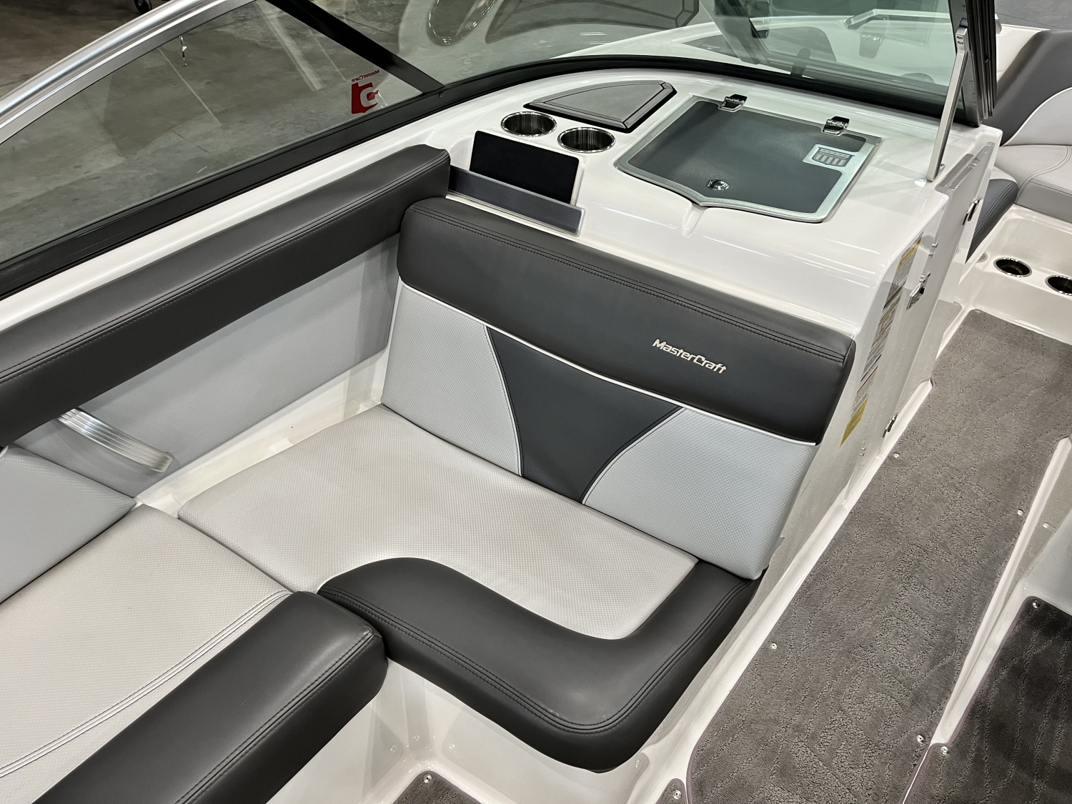 2018 MasterCraft XT21